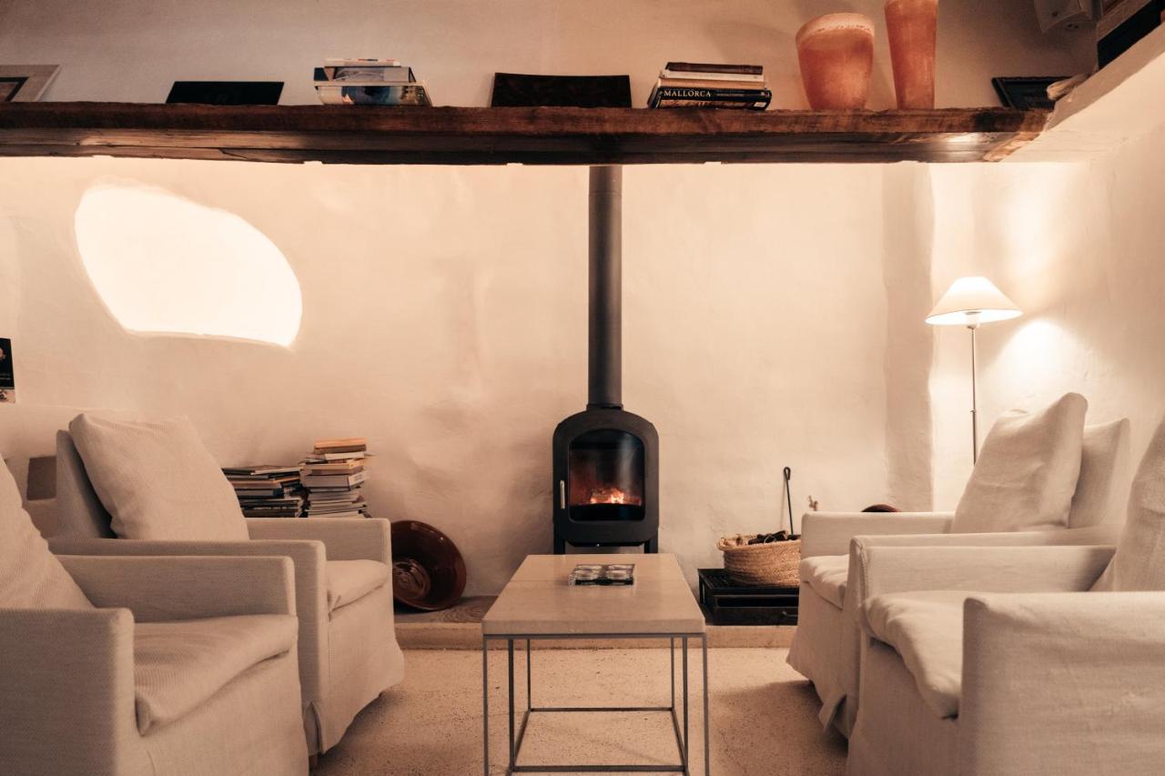 Cases De Son Barbassa & Restaurant Hotel 4*